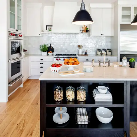 Redl cabinetry detail 2